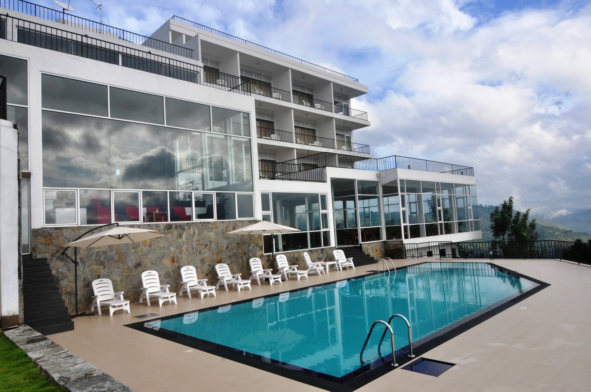 Heaven'S Edge By Ehi Hotel Ella Exterior photo